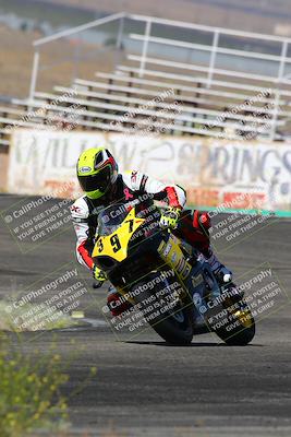 media/Jun-04-2022-WERA (Sat) [[b852bbbd55]]/Practice Races/5-750cc and up novices/